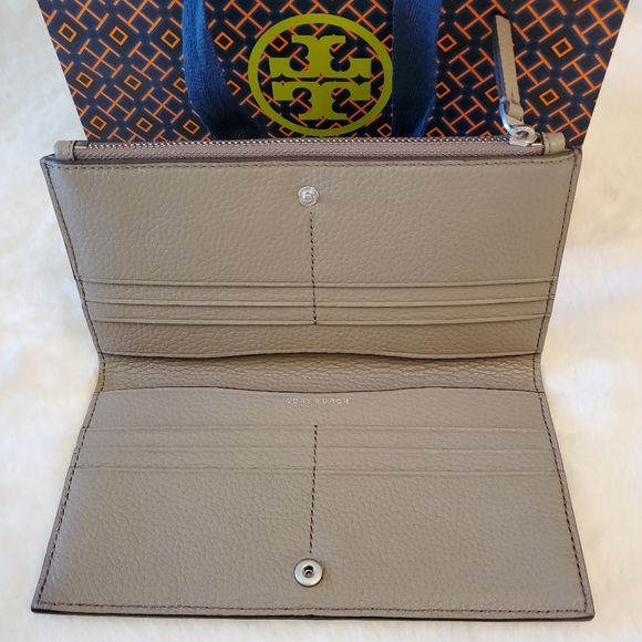 TORY BURCH ⭐️NEW!⭐️ Tory Burch Britten Slim Envelope Wallet - Picture 6 of 10